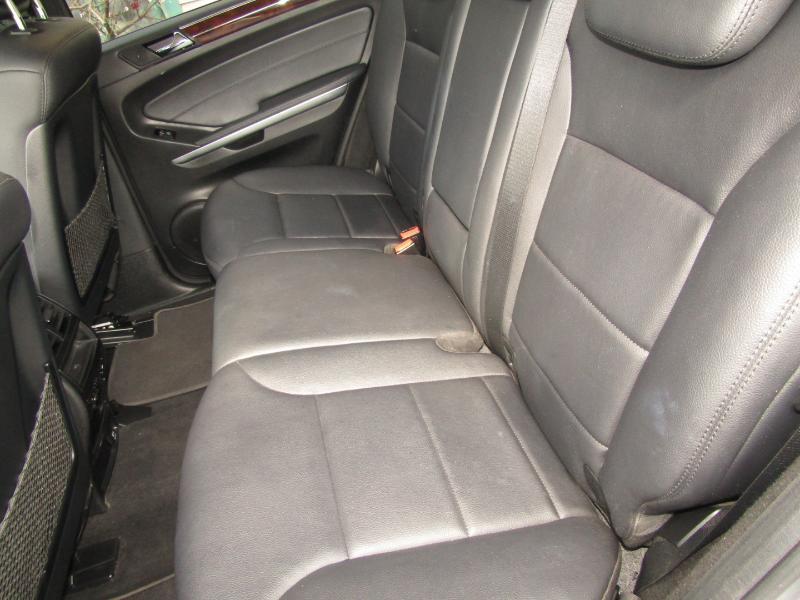 Mercedes-Benz M-Class ML350 4MATIC 2011