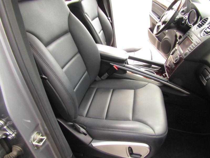 Mercedes-Benz M-Class ML350 4MATIC 2011