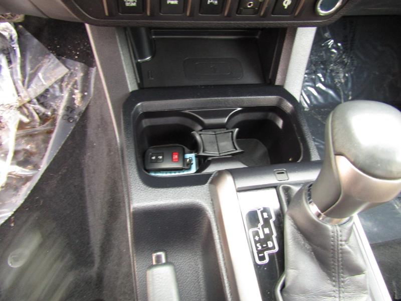 Toyota Tacoma Limited Double Cab V6 6AT 4WD 2017