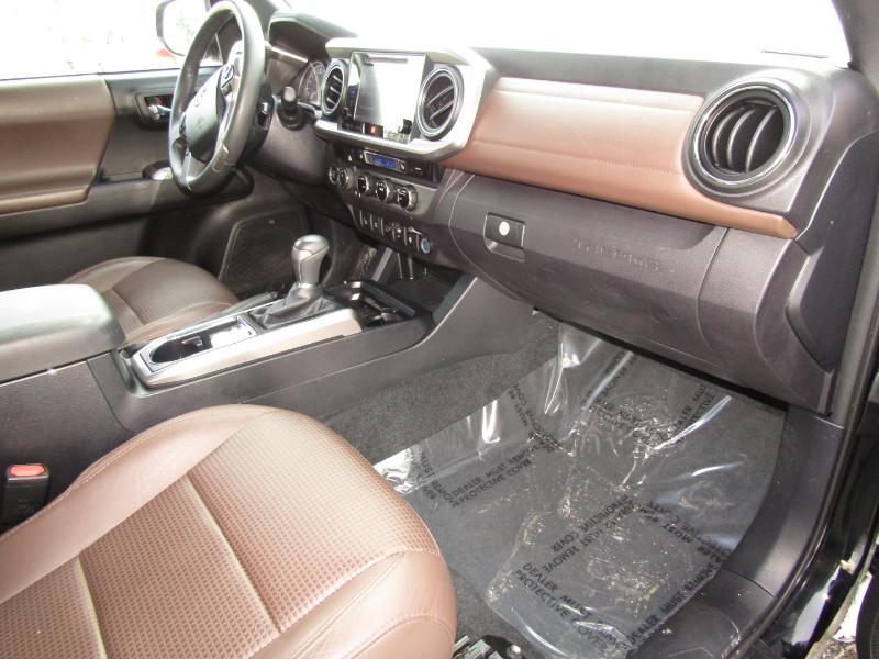 Toyota Tacoma Limited Double Cab V6 6AT 4WD 2017