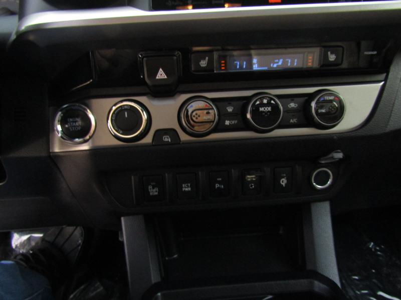 Toyota Tacoma Limited Double Cab V6 6AT 4WD 2017