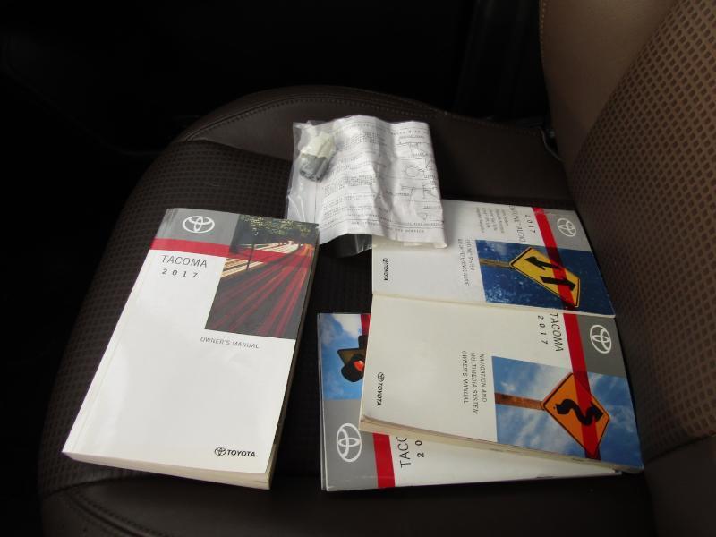 Toyota Tacoma Limited Double Cab V6 6AT 4WD 2017