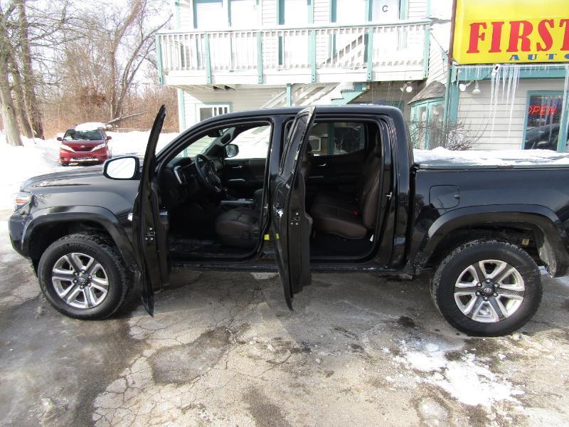 Toyota Tacoma Limited Double Cab V6 6AT 4WD 2017