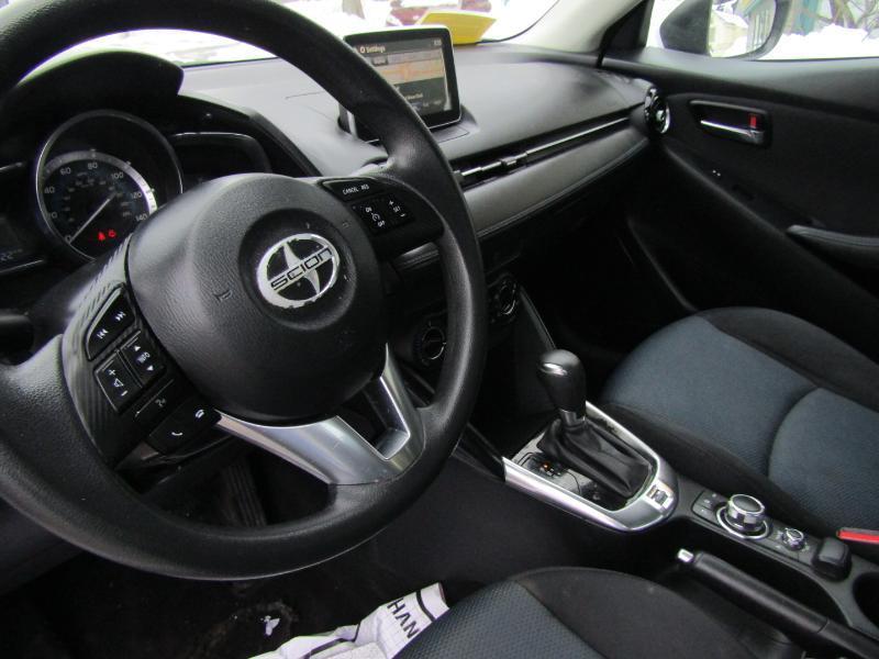 Scion iA  2016