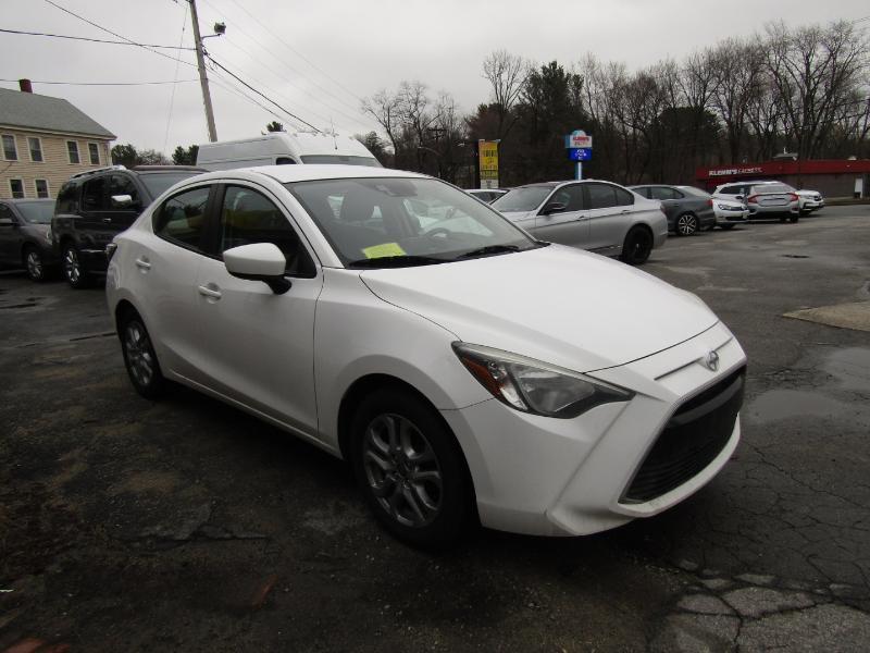 Scion iA  2016