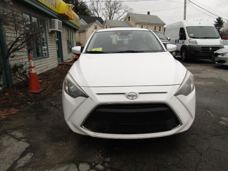 Scion iA  2016