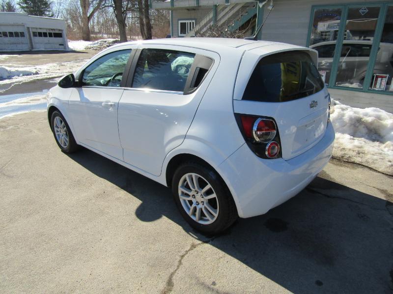 Chevrolet Sonic LT Auto 5-Door 2013