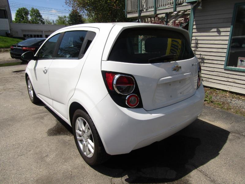 Chevrolet Sonic LT Auto 5-Door 2013