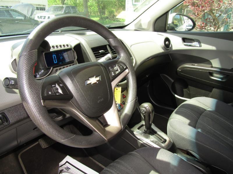 Chevrolet Sonic LT Auto 5-Door 2013