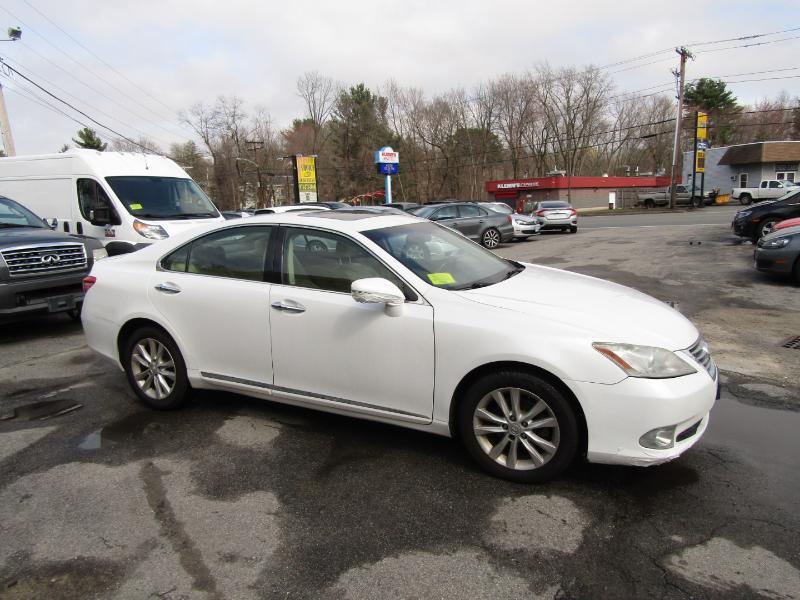Lexus ES 350 Sedan 2011