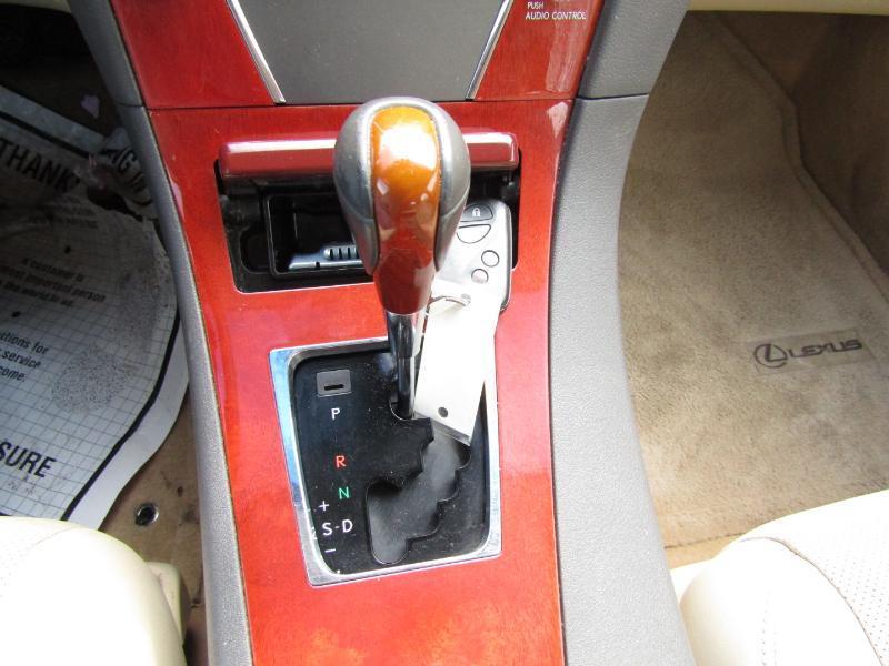 Lexus ES 350 Sedan 2011