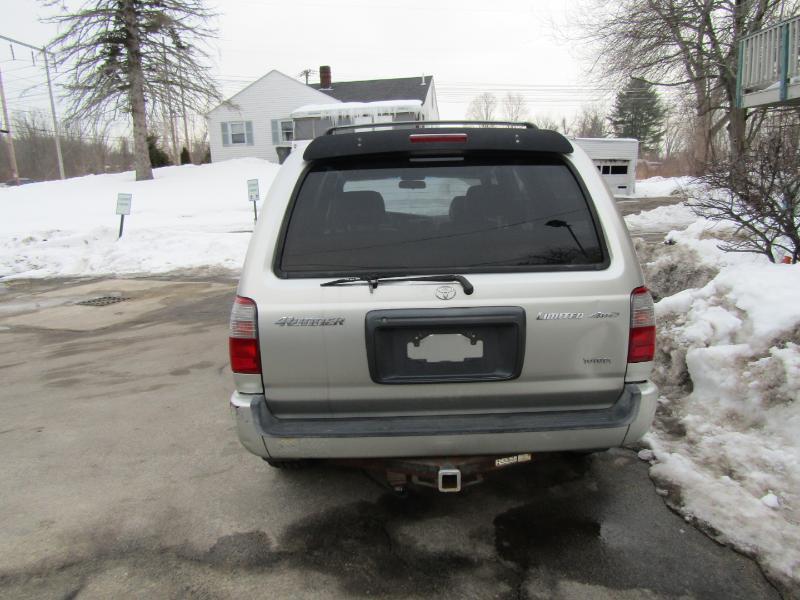 Toyota 4Runner Limited 4WD 2000