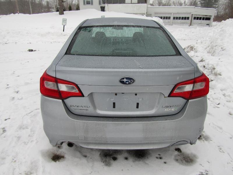 Subaru Legacy 2.5i 2015