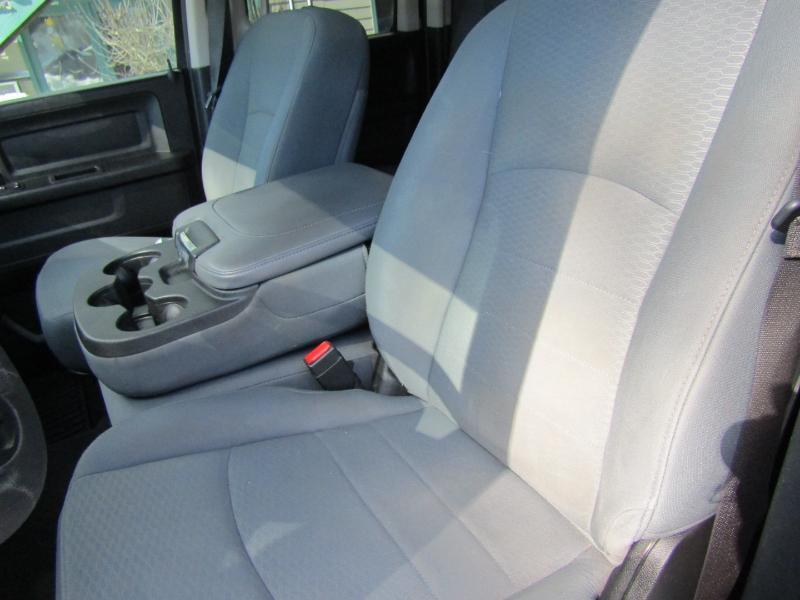 RAM 1500 Tradesman Quad Cab 4WD 2017