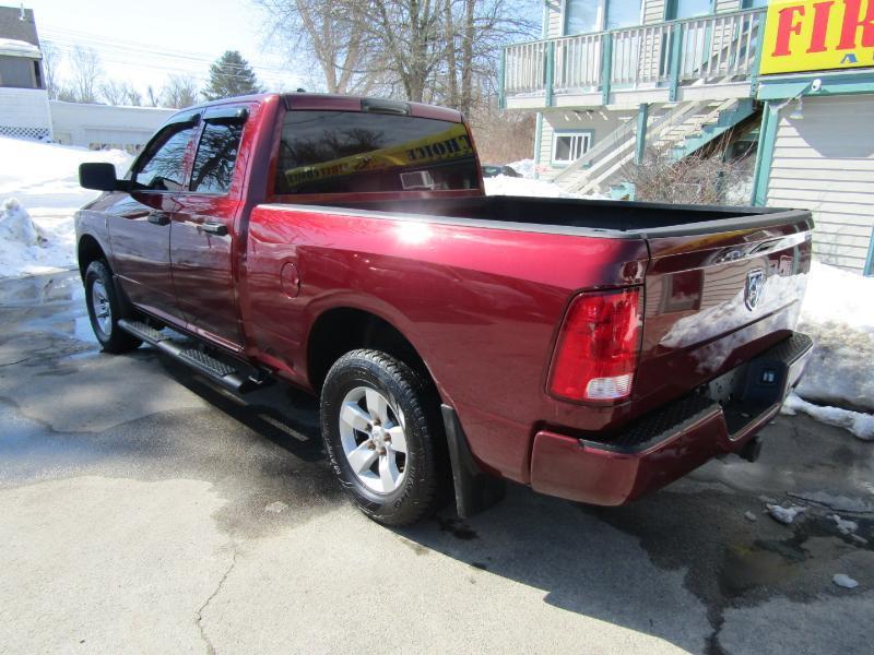 RAM 1500 Tradesman Quad Cab 4WD 2017