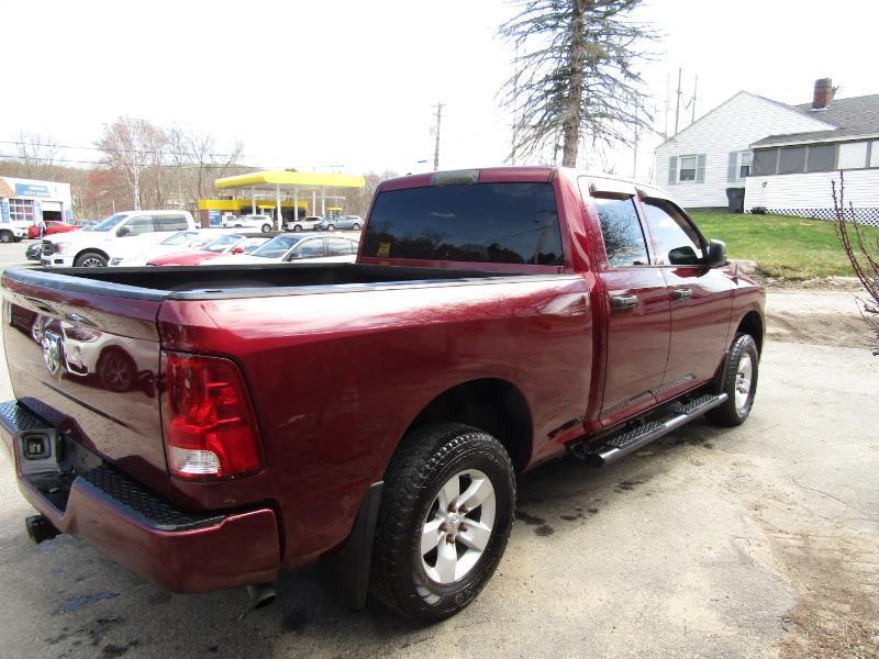 RAM 1500 Tradesman Quad Cab 4WD 2017