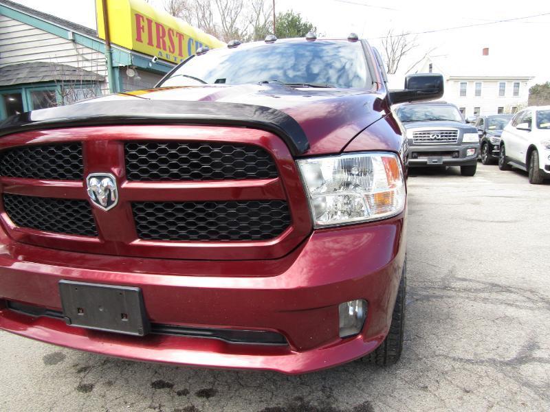 RAM 1500 Tradesman Quad Cab 4WD 2017