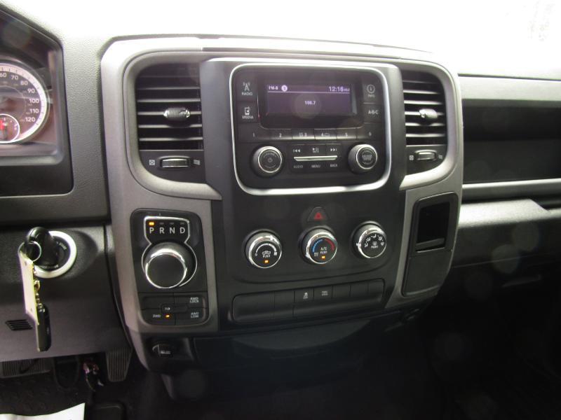 RAM 1500 Tradesman Quad Cab 4WD 2017