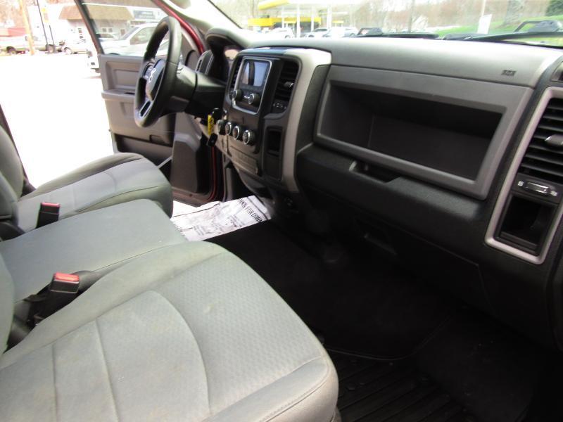 RAM 1500 Tradesman Quad Cab 4WD 2017