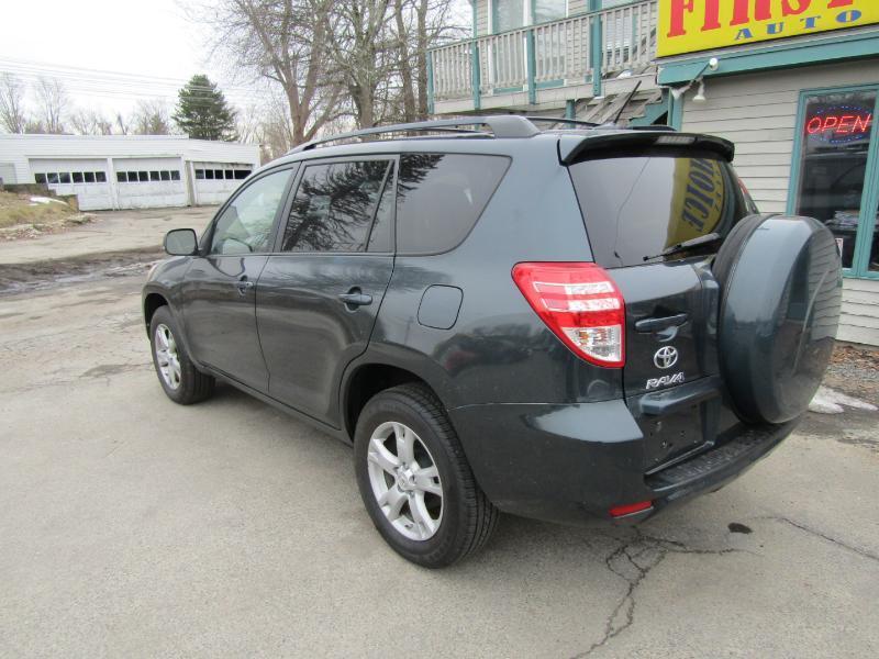 Toyota RAV4  2012