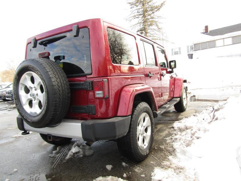 Jeep Wrangler Unlimited Sahara 4WD 2013