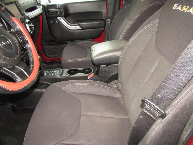 Jeep Wrangler Unlimited Sahara 4WD 2013