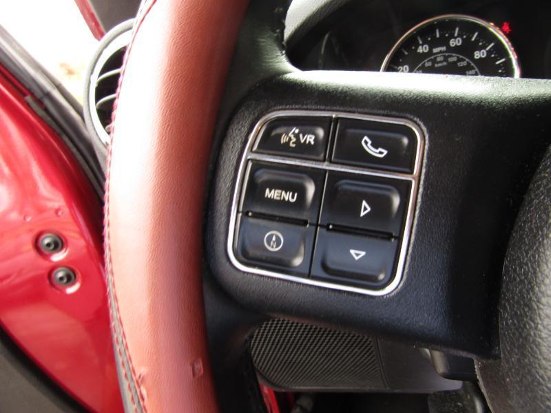 Jeep Wrangler Unlimited Sahara 4WD 2013
