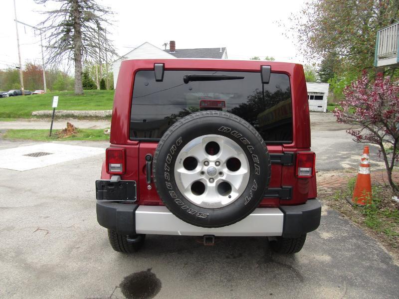 Jeep Wrangler Unlimited Sahara 4WD 2013
