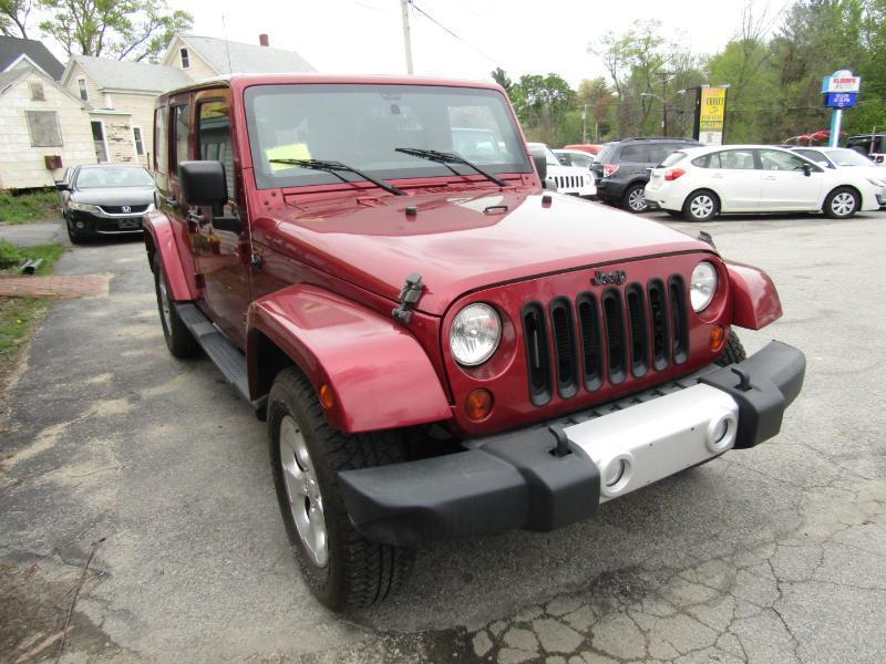 Jeep Wrangler Unlimited Sahara 4WD 2013