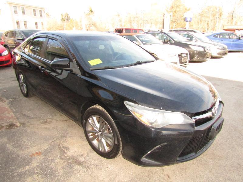 Toyota Camry SE 2017