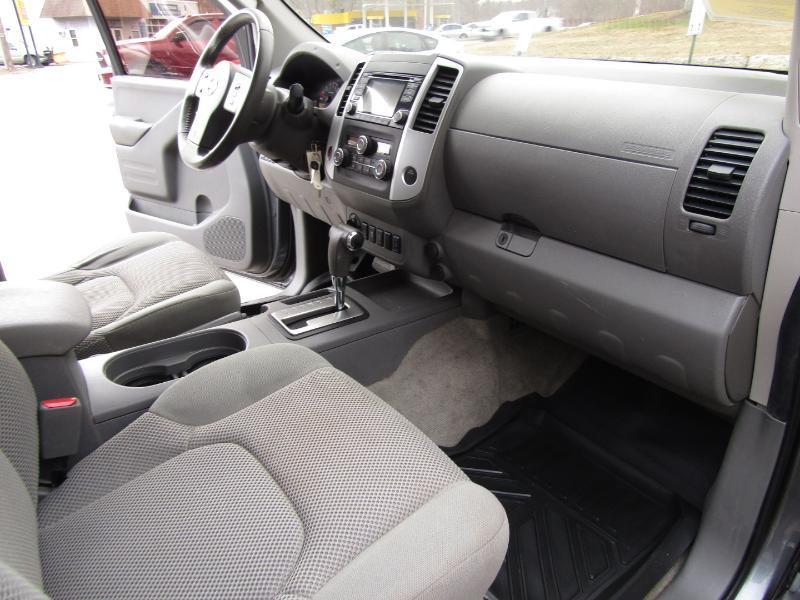 Nissan Frontier PRO-4X Crew Cab 5AT 4WD 2016