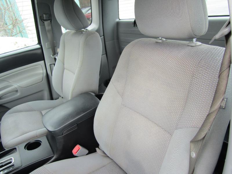 Toyota Tacoma Access Cab I4 4AT 2WD 2015