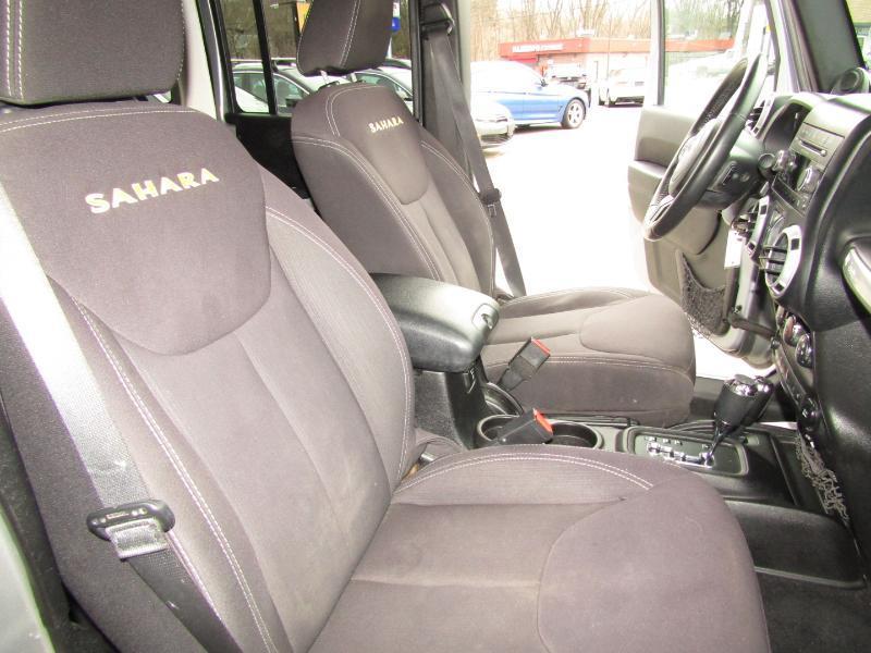 Jeep Wrangler Unlimited Sahara 4WD 2013