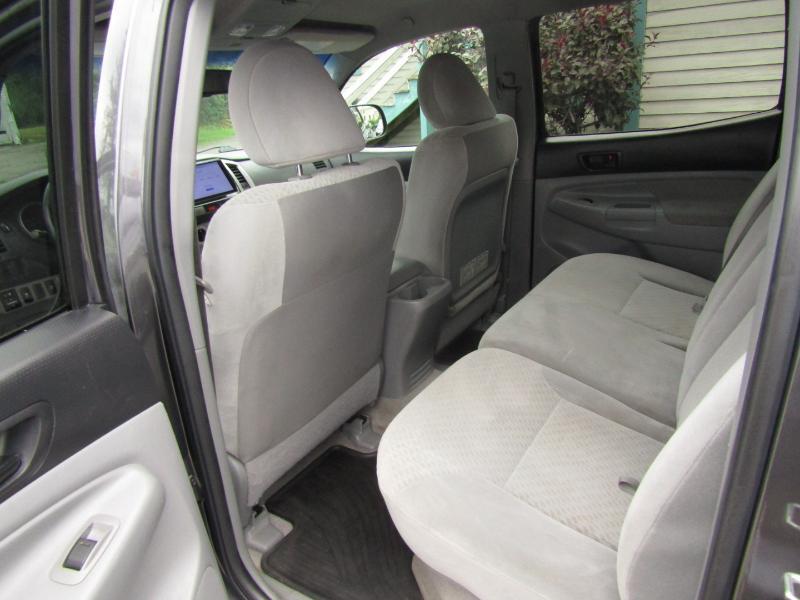 Toyota Tacoma Double Cab Long Bed V6 Auto 4WD 2010