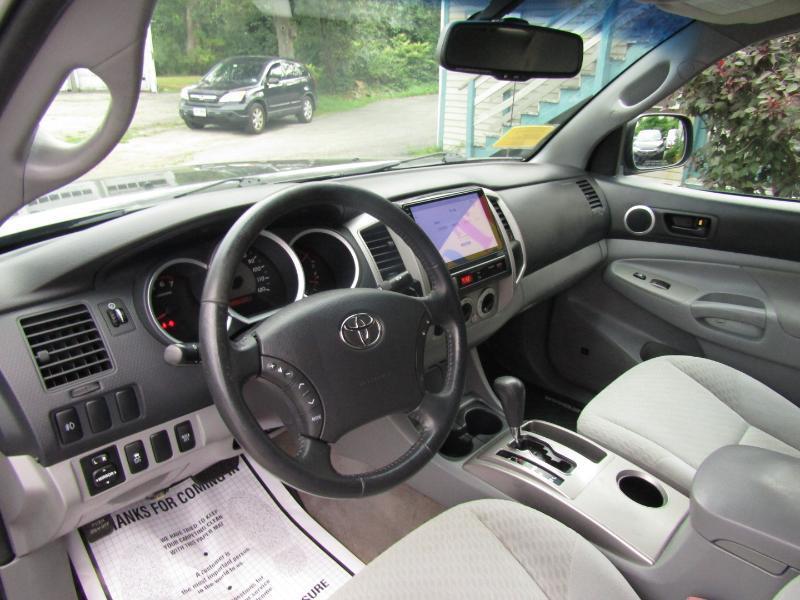 Toyota Tacoma Double Cab Long Bed V6 Auto 4WD 2010