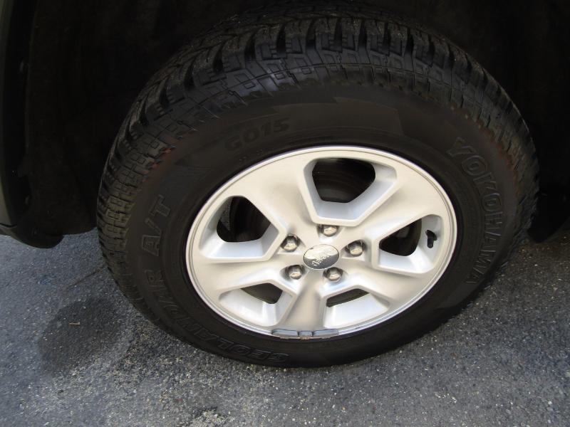 Jeep Grand Cherokee Laredo 4WD 2015