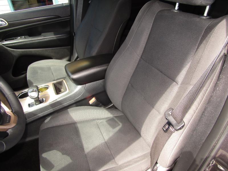 Jeep Grand Cherokee Laredo 4WD 2015