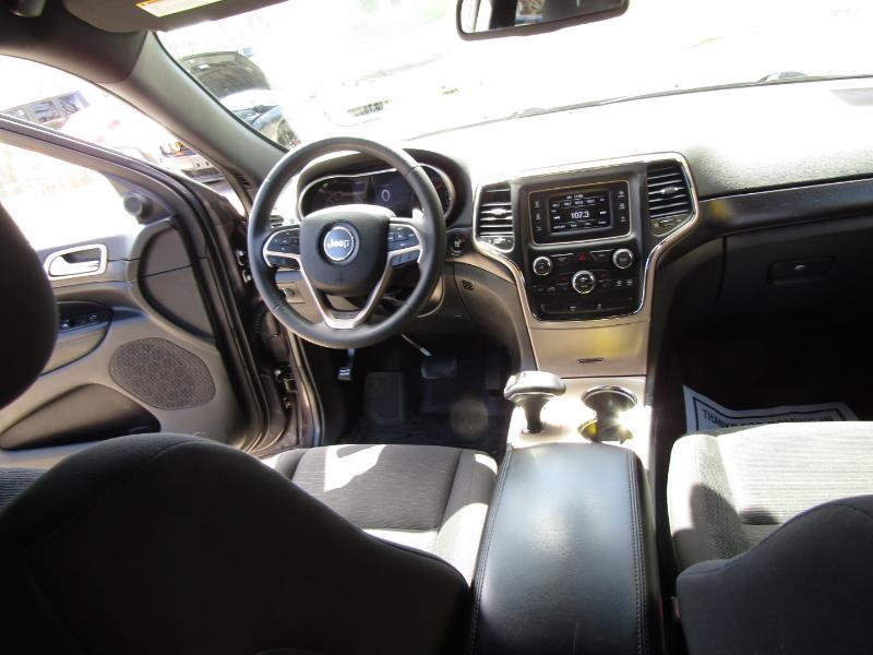 Jeep Grand Cherokee Laredo 4WD 2015