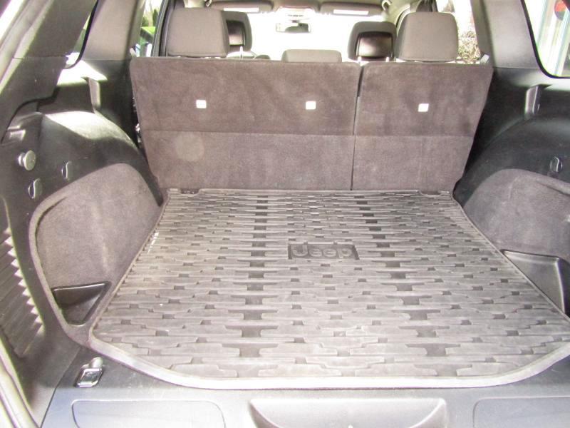 Jeep Grand Cherokee Laredo 4WD 2015