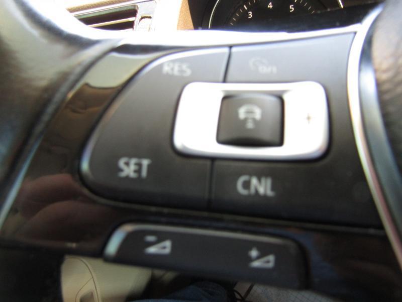 Volkswagen Passat SE 2018