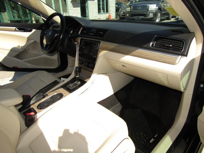 Volkswagen Passat SE 2018