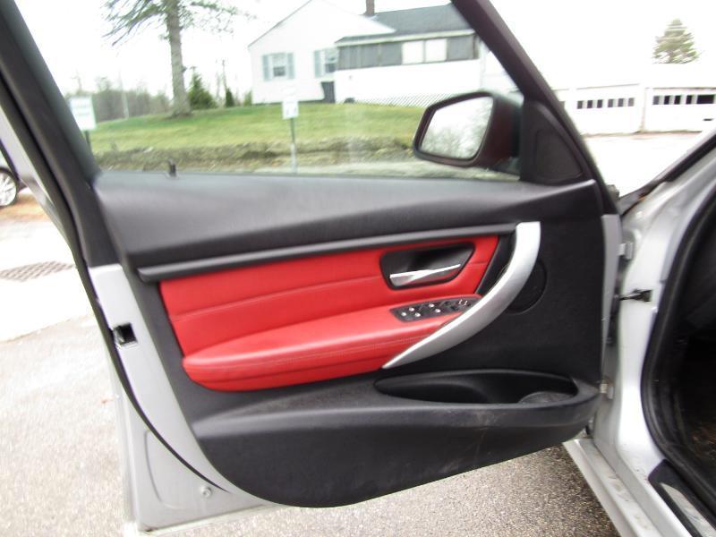 BMW 3-Series 328i xDrive Sedan 2013