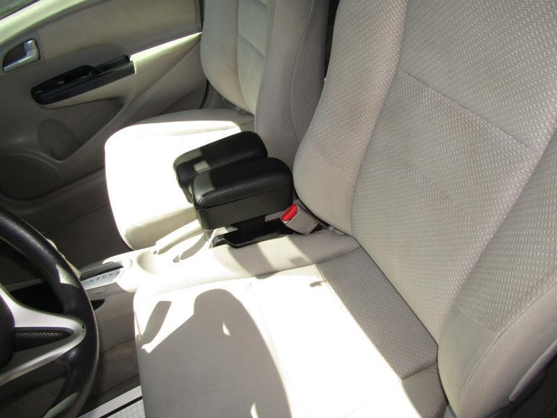 Honda Insight Hatchback with A/C 2013