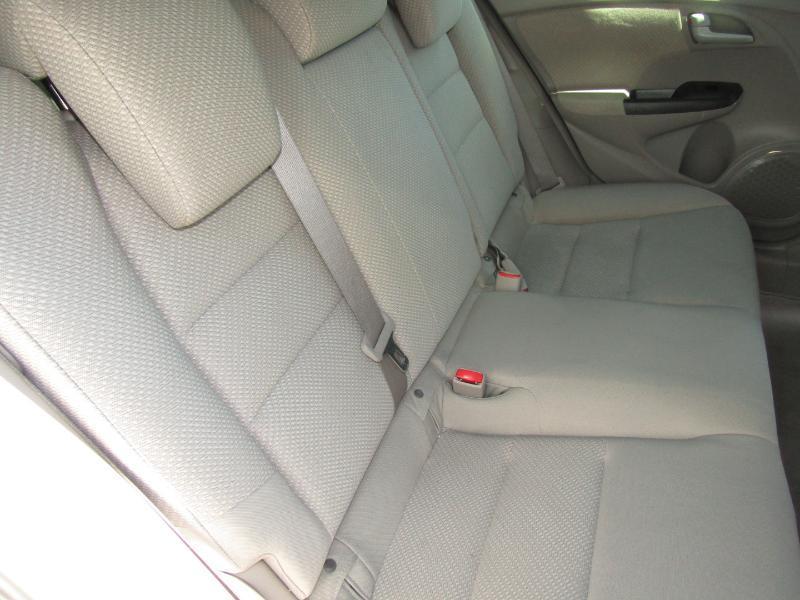 Honda Insight Hatchback with A/C 2013