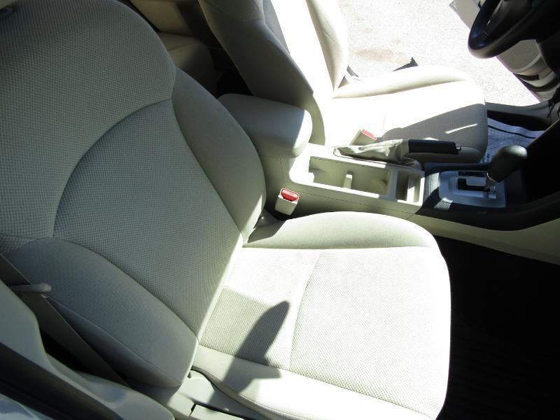 Subaru Impreza 2.0i PZEV CVT 5-Door 2015