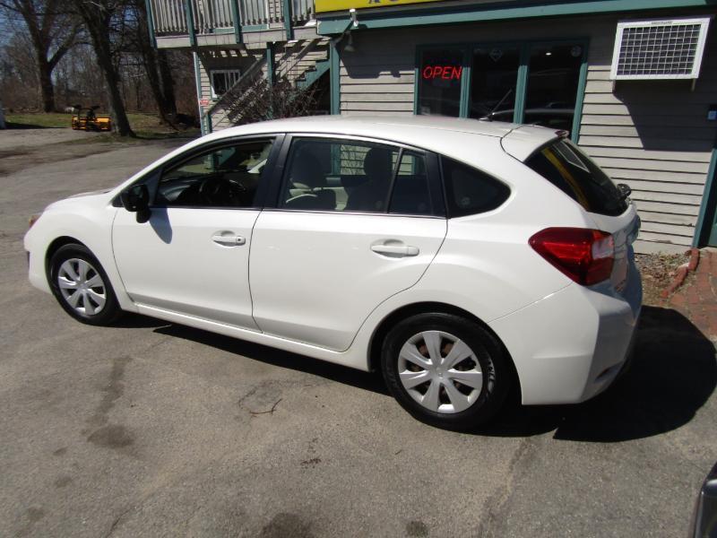 Subaru Impreza 2.0i PZEV CVT 5-Door 2015