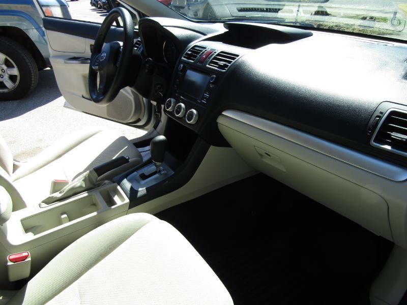 Subaru Impreza 2.0i PZEV CVT 5-Door 2015