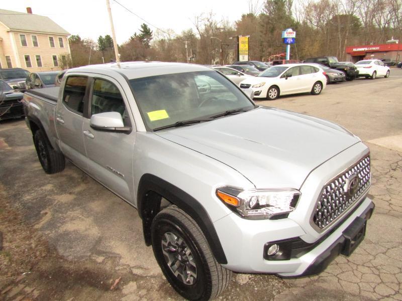 Toyota Tacoma  2019