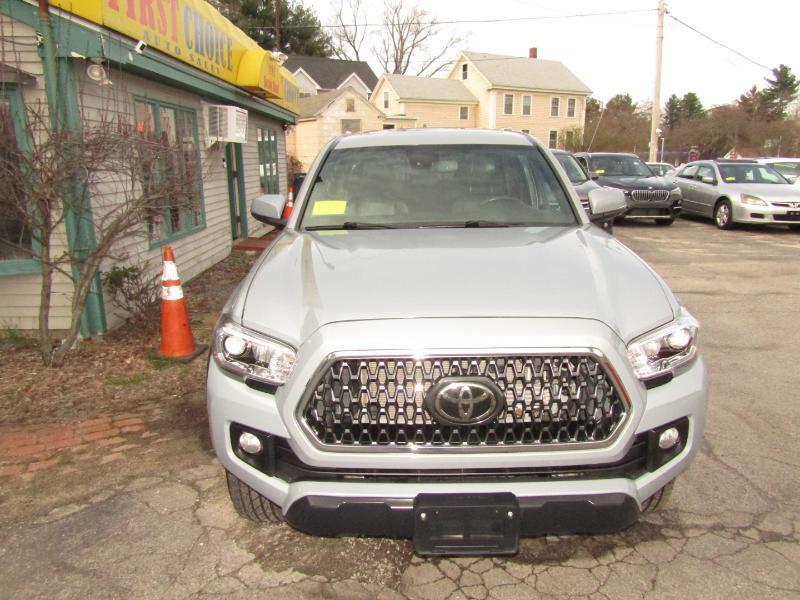 Toyota Tacoma  2019
