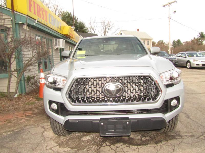 Toyota Tacoma  2019
